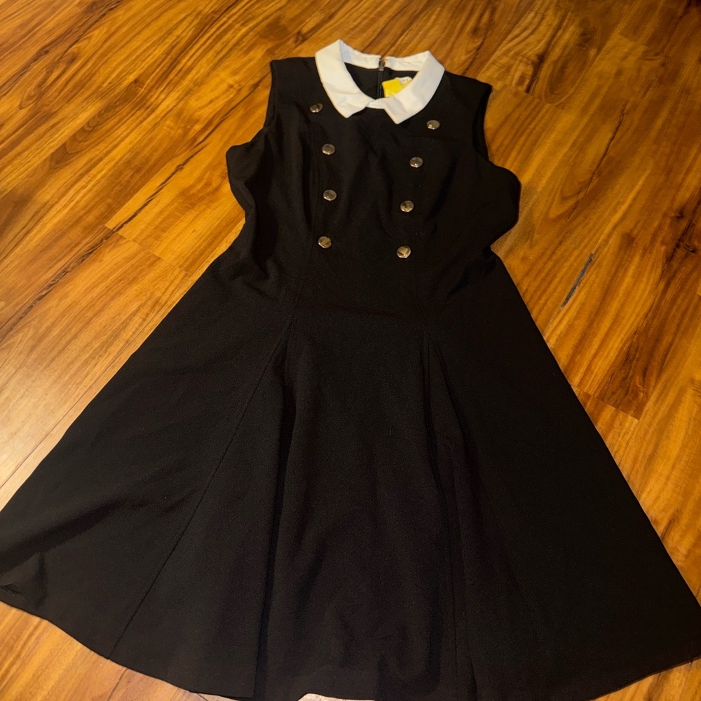 Tommy Hilfiger Women’s Elegant Black Dress White Collar & Gold Signature buttons